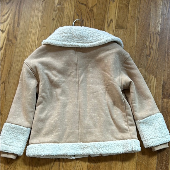 CAbi McQueen coat - Picture 5 of 7